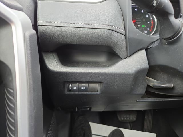 Used 2021 Toyota RAV4 XLE image 20