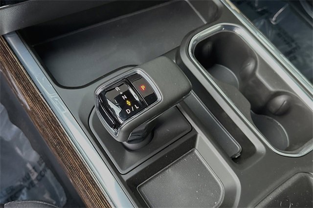 New 2024 GMC Sierra 1500 Elevation image 17