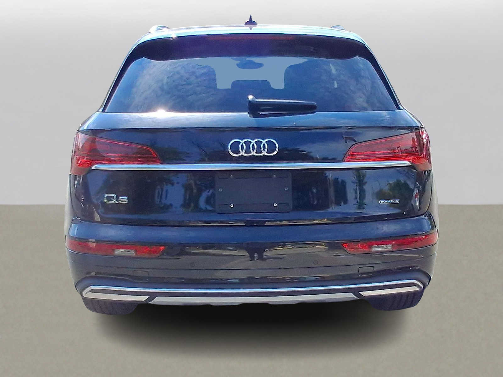 Used 2023 Audi Q5 2.0T Premium w/ Convenience Package AWD/4WD image 29