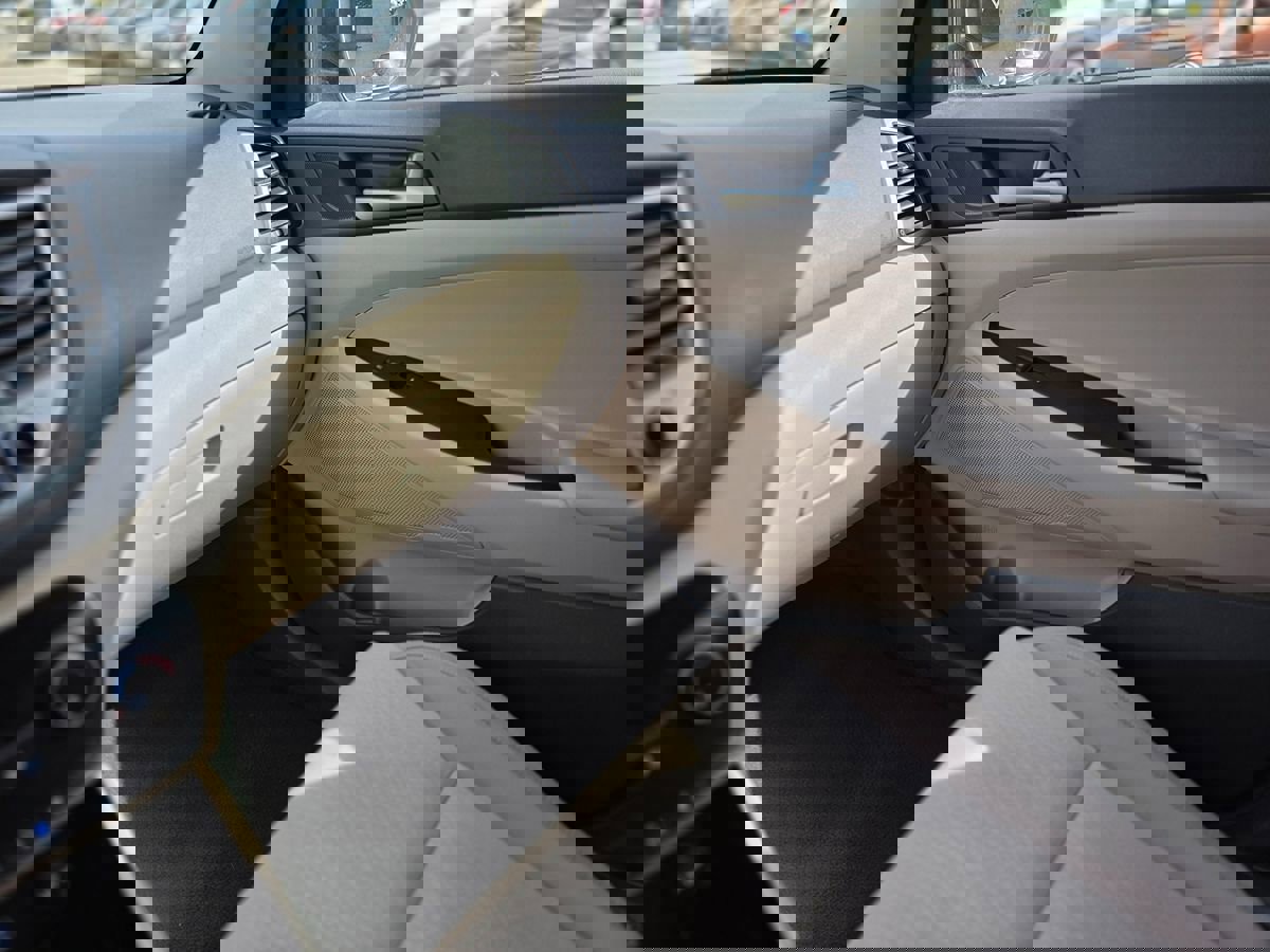 Used 2016 Hyundai Tucson Sport image 42