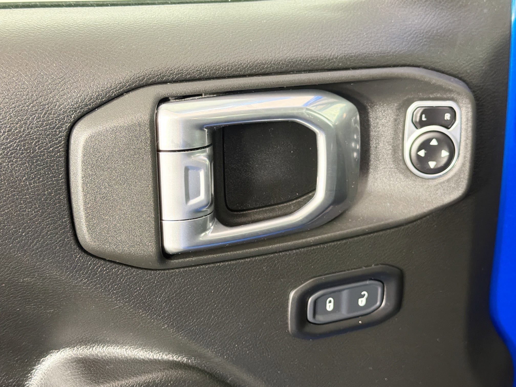 Used 2021 Jeep Gladiator Sport AWD/4WD image 17