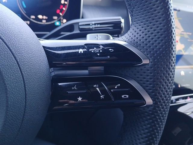 Used 2025 Mercedes-Benz GLC 350e GLC 350e 4MATIC image 26