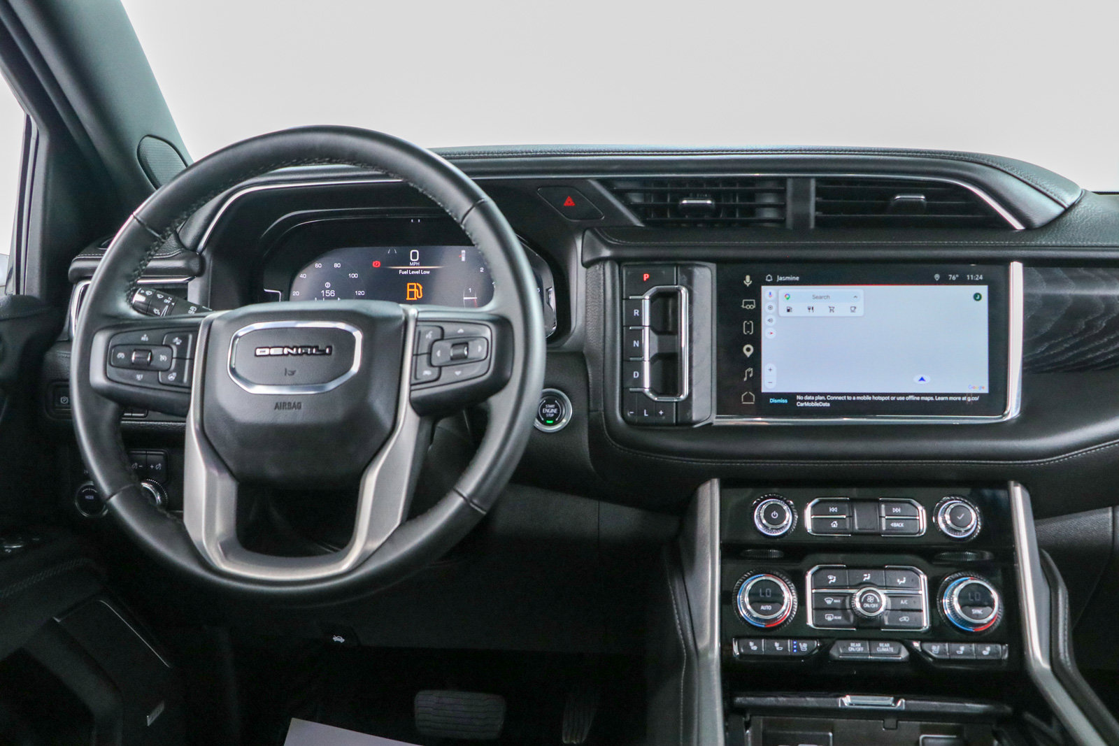Used 2023 GMC Yukon Denali AWD/4WD image 18