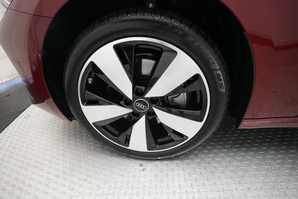 Used 2025 Audi A5 2.0T Prestige w/ 19" Wheel Package image 8