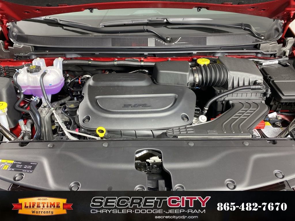 New 2026 Chrysler Pacifica Select image 40