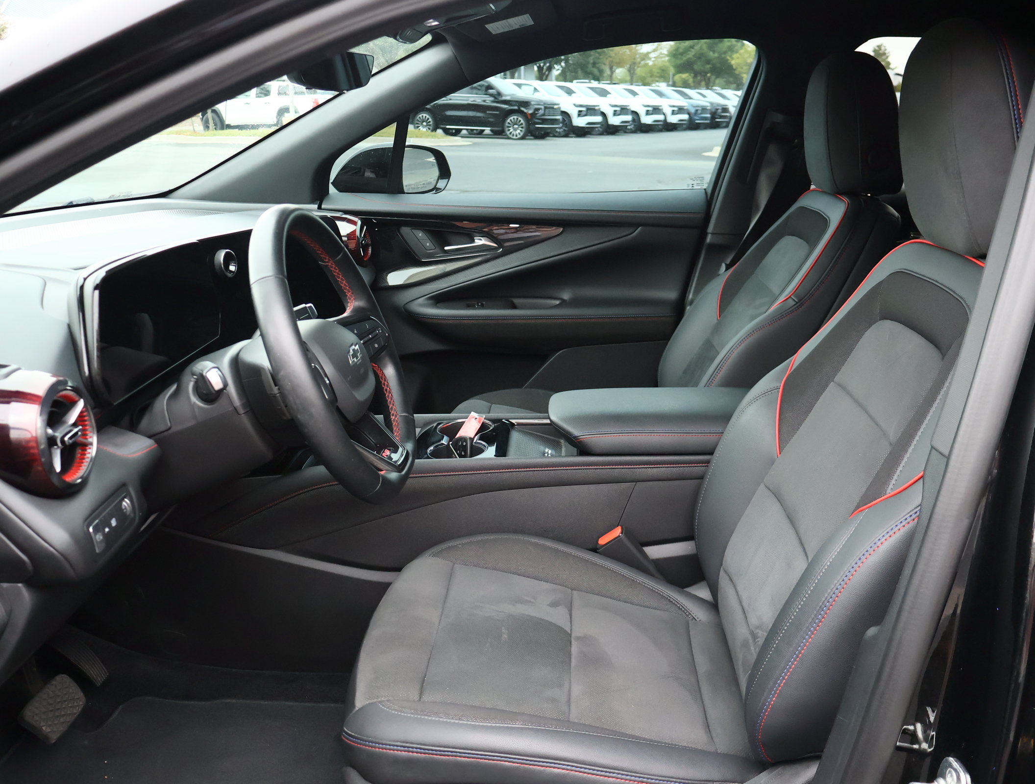 Used 2024 Chevrolet Blazer EV RS AWD/4WD image 11