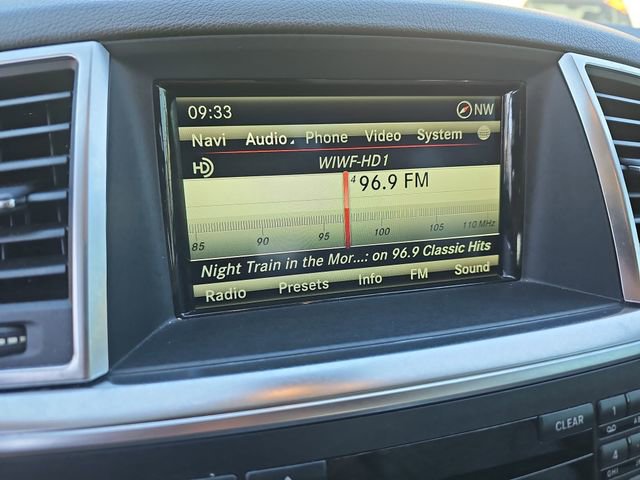 Used 2015 Mercedes-Benz ML 250 BlueTEC 4MATIC image 23