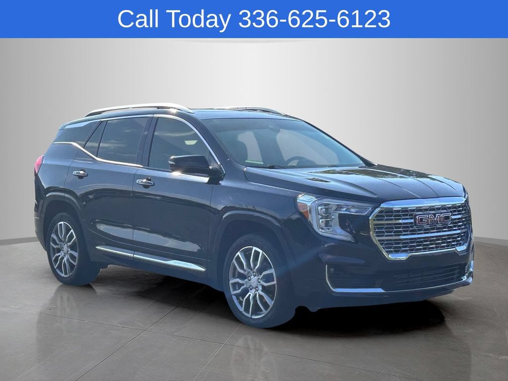 Used 2023 GMC Terrain Denali w/ LPO, 'HIT The Road' Package AWD/4WD image 7