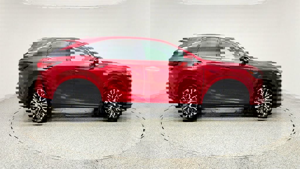 Used 2024 Lexus RX 350 w/ Convenience Package image 4