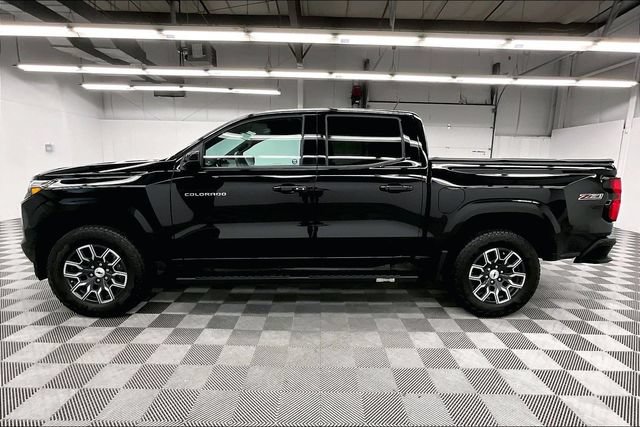Used 2023 Chevrolet Colorado Z71 w/ Z71 Convenience Package 2 AWD/4WD image 13
