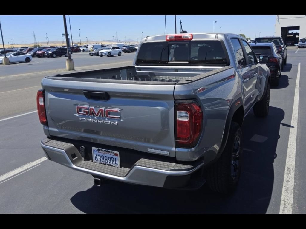 Used 2024 GMC Canyon Elevation w/ Convenience Package RWD image 9