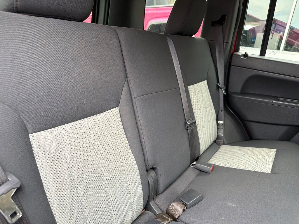Used 2010 Jeep Liberty Sport w/ Popular Equipment Group AWD/4WD image 23