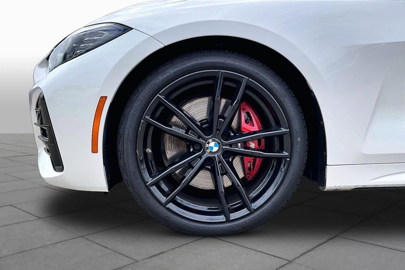 Used 2022 BMW 430i Coupe w/ M Sport Package RWD image 9