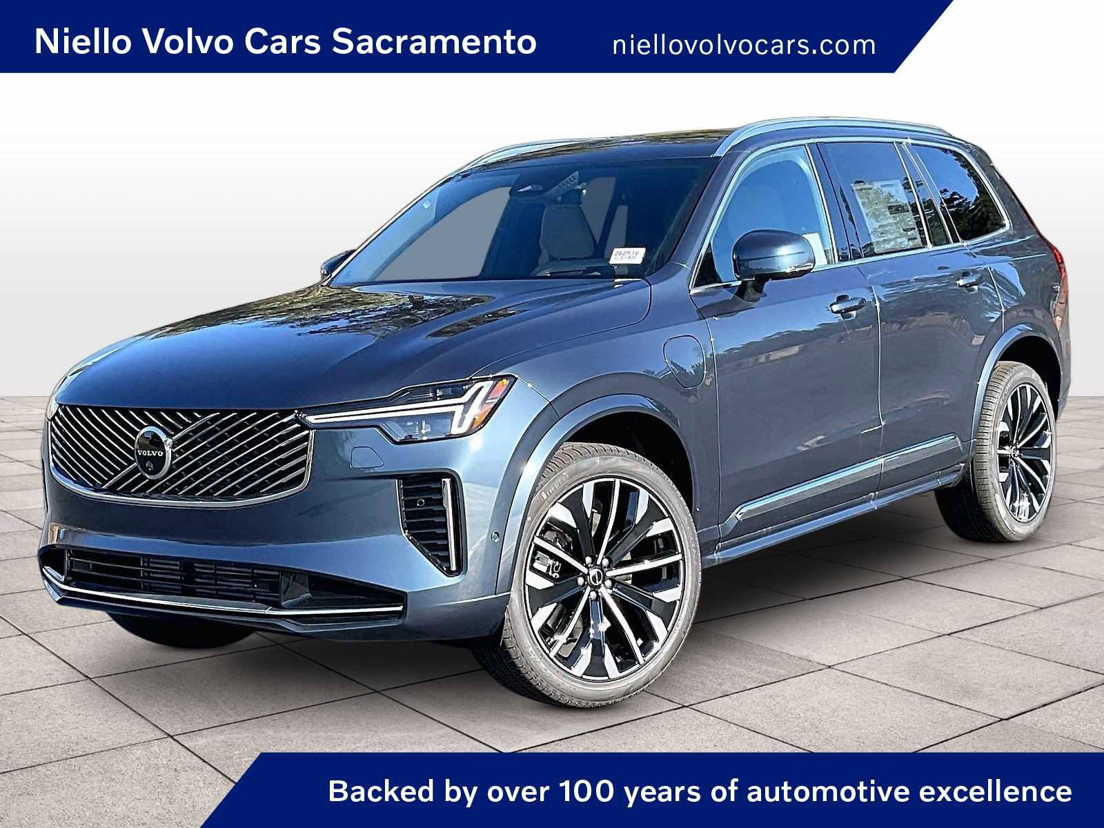 New 2026 Volvo XC90 T8 Ultra w/ Protection Package Premier