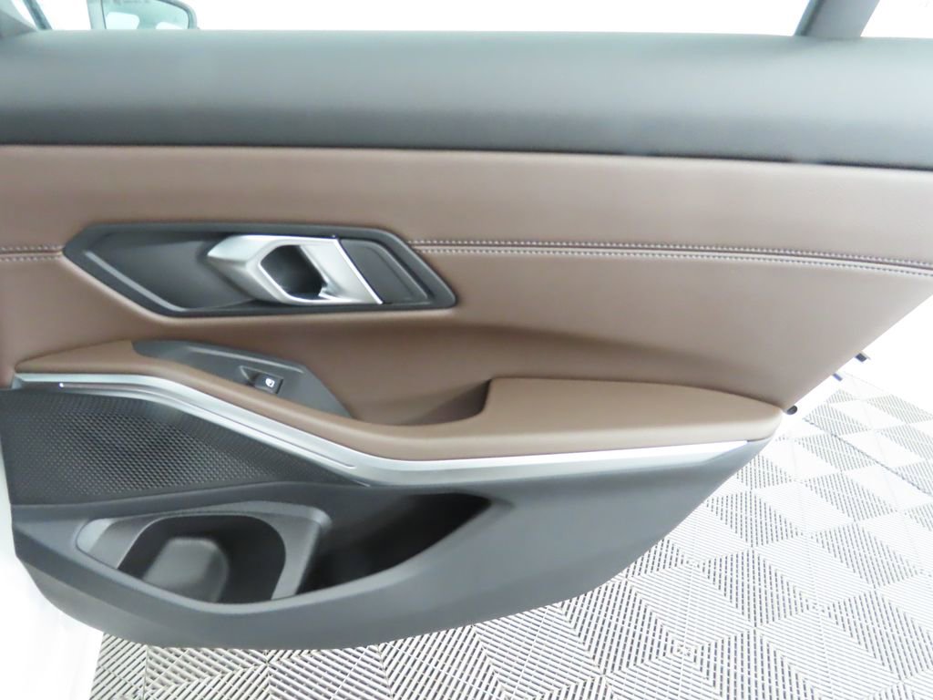 New 2026 BMW 330i Sedan w/ Premium Package image 28