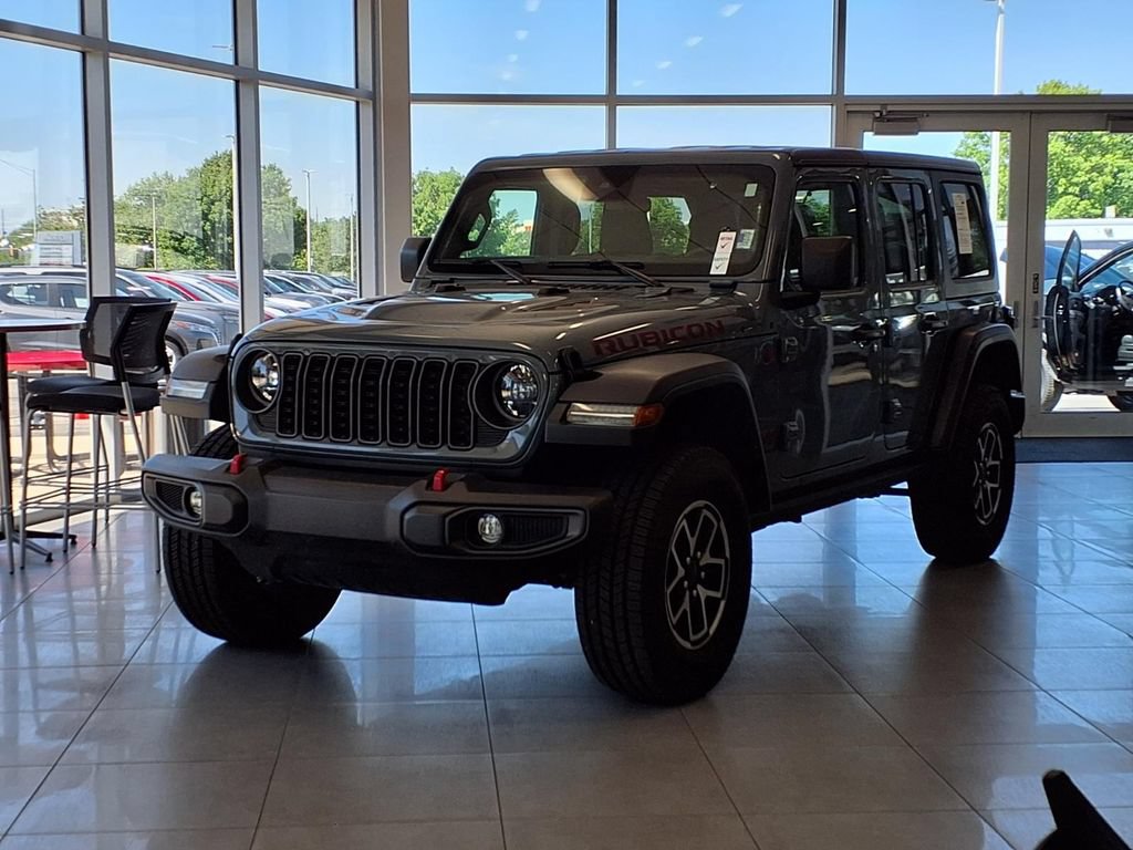 Used 2024 Jeep Wrangler Unlimited Rubicon AWD/4WD image 2