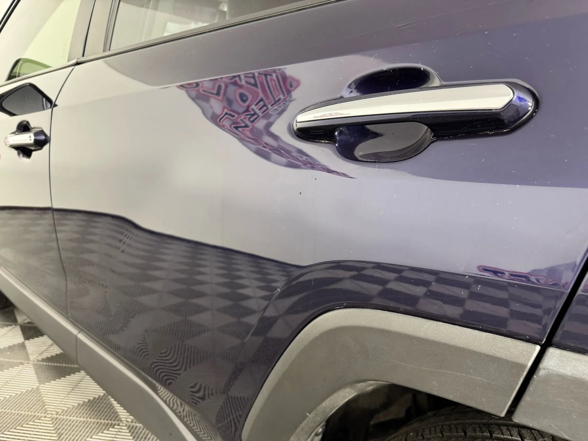 Used 2023 Toyota RAV4 Limited FWD image 28