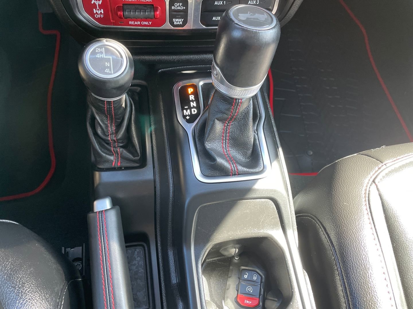 Used 2022 Jeep Wrangler Unlimited Rubicon w/ Steel Bumper Group AWD/4WD image 18