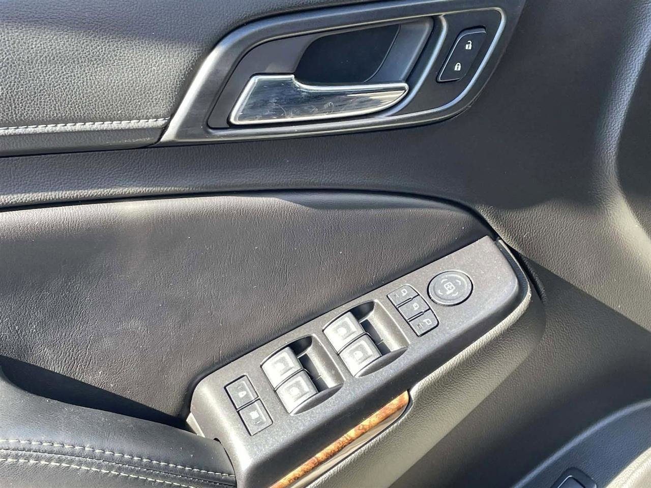 Used 2017 Chevrolet Tahoe Premier AWD/4WD image 14