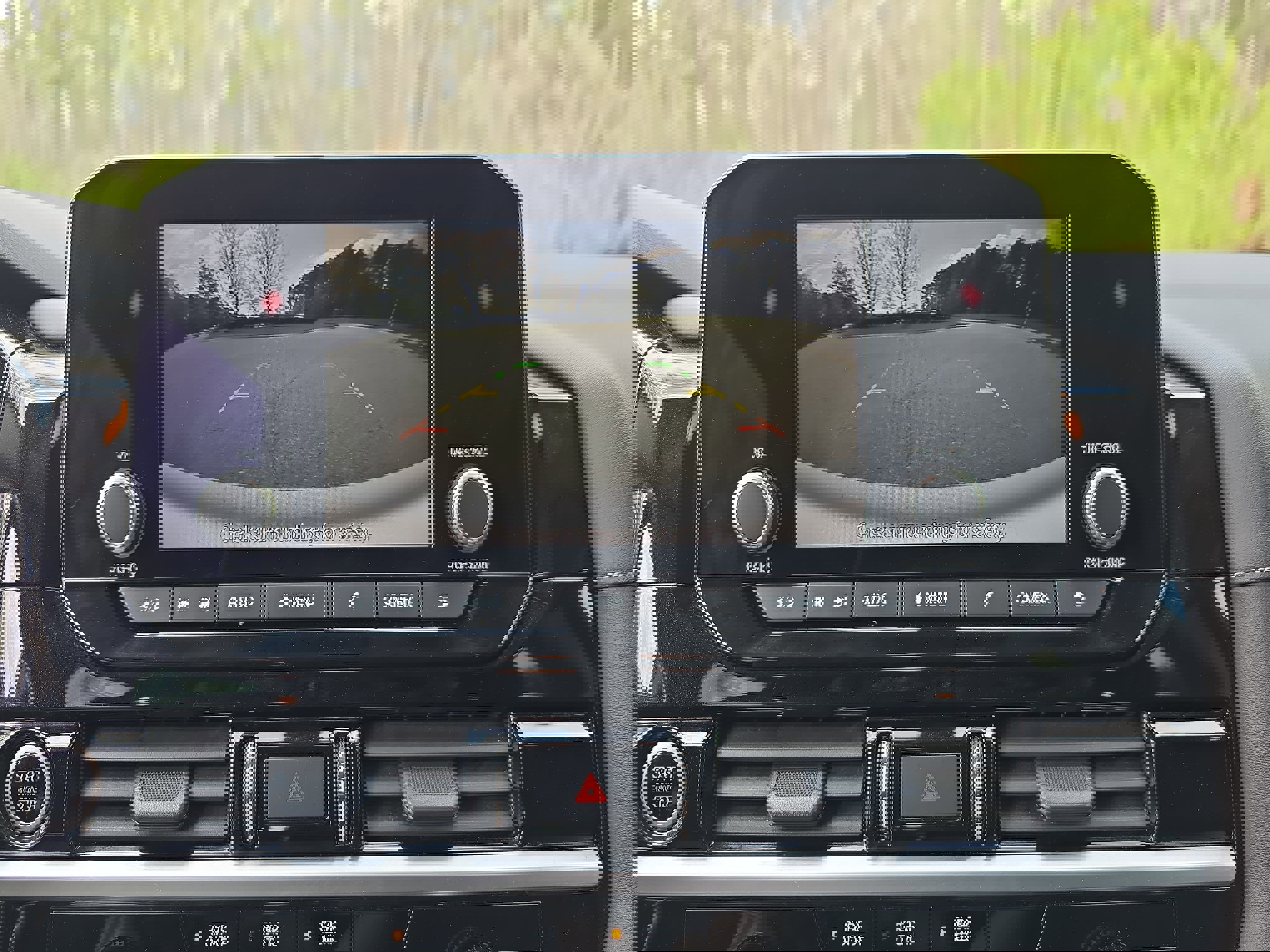 Used 2024 Nissan Pathfinder SV image 21