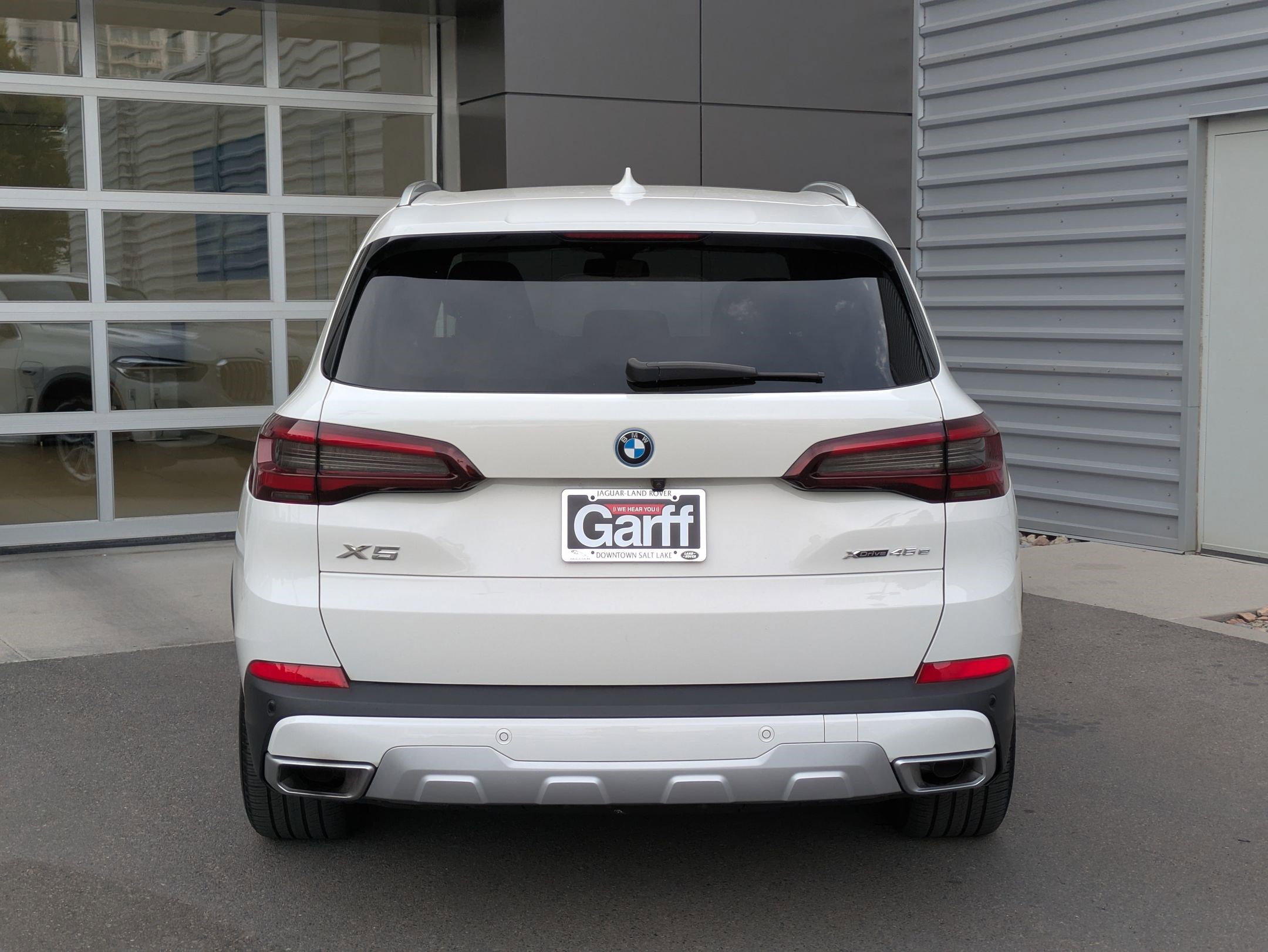 Used 2023 BMW X5 xDrive45e w/ Luxury Seating Package image 4