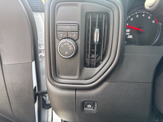Used 2025 Chevrolet Silverado 1500 W/T RWD image 14