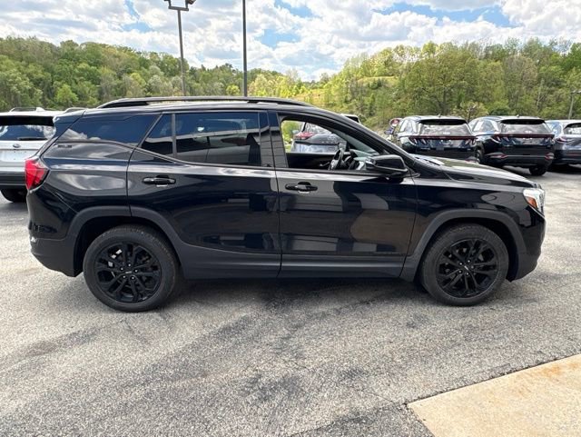 Used 2020 GMC Terrain SLE w/ Driver Convenience Package AWD/4WD image 6