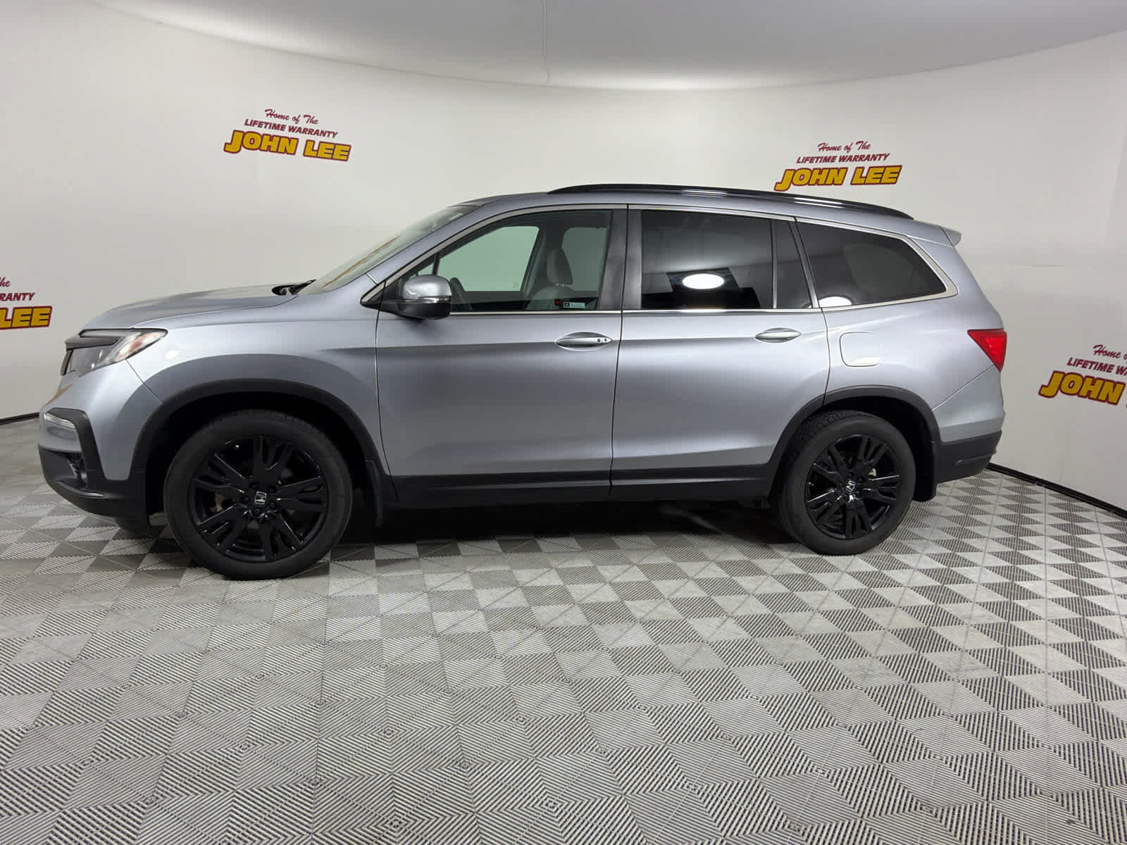 Used 2021 Honda Pilot Special Edition image 2