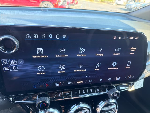 Certified 2025 Chevrolet Blazer EV LT AWD/4WD image 18