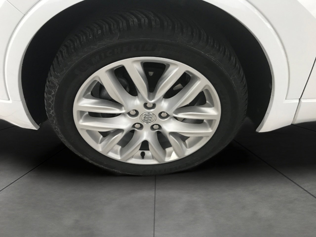 Used 2019 Buick Envision Premium image 4