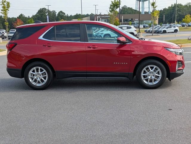 Used 2022 Chevrolet Equinox LT FWD image 3