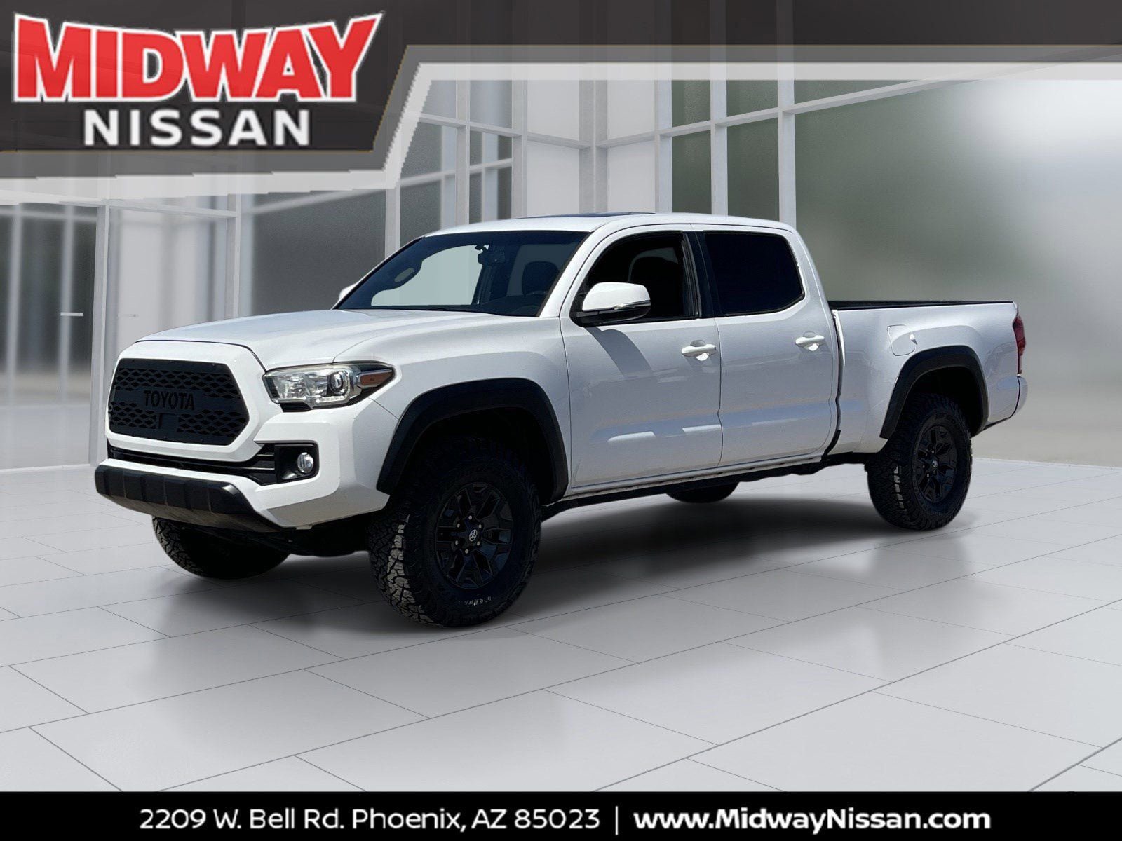 Used 2017 Toyota Tacoma TRD Off-Road w/ Premium & Technology Package AWD/4WD image 1