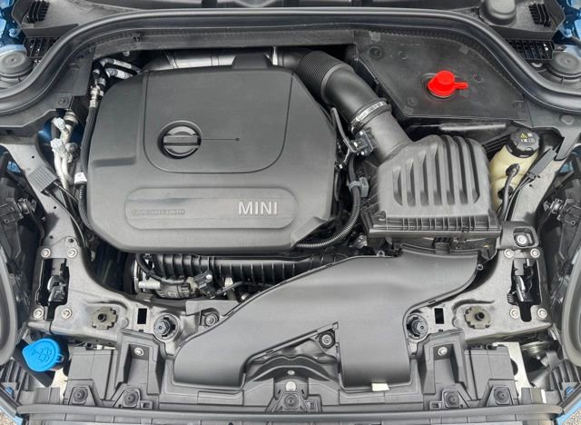 Certified 2024 MINI Cooper 2-Door Hardtop FWD image 12