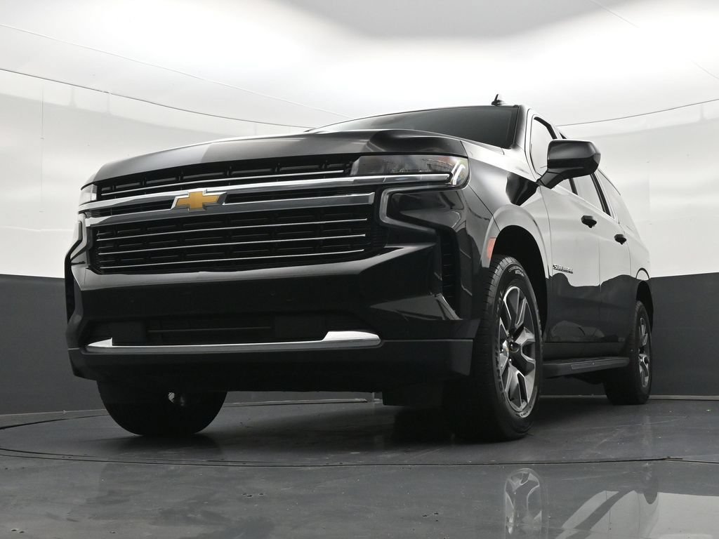 Used 2023 Chevrolet Suburban LT RWD image 33