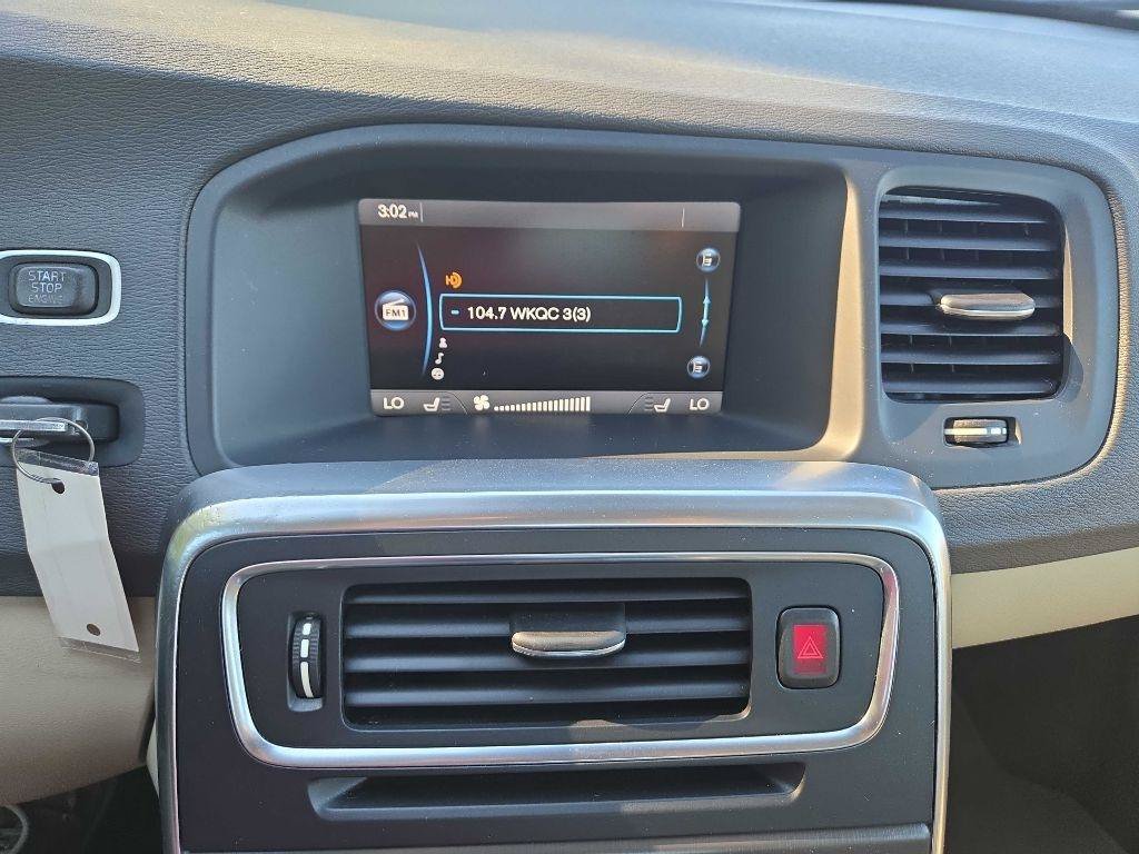 Used 2014 Volvo S60 T5 FWD image 12