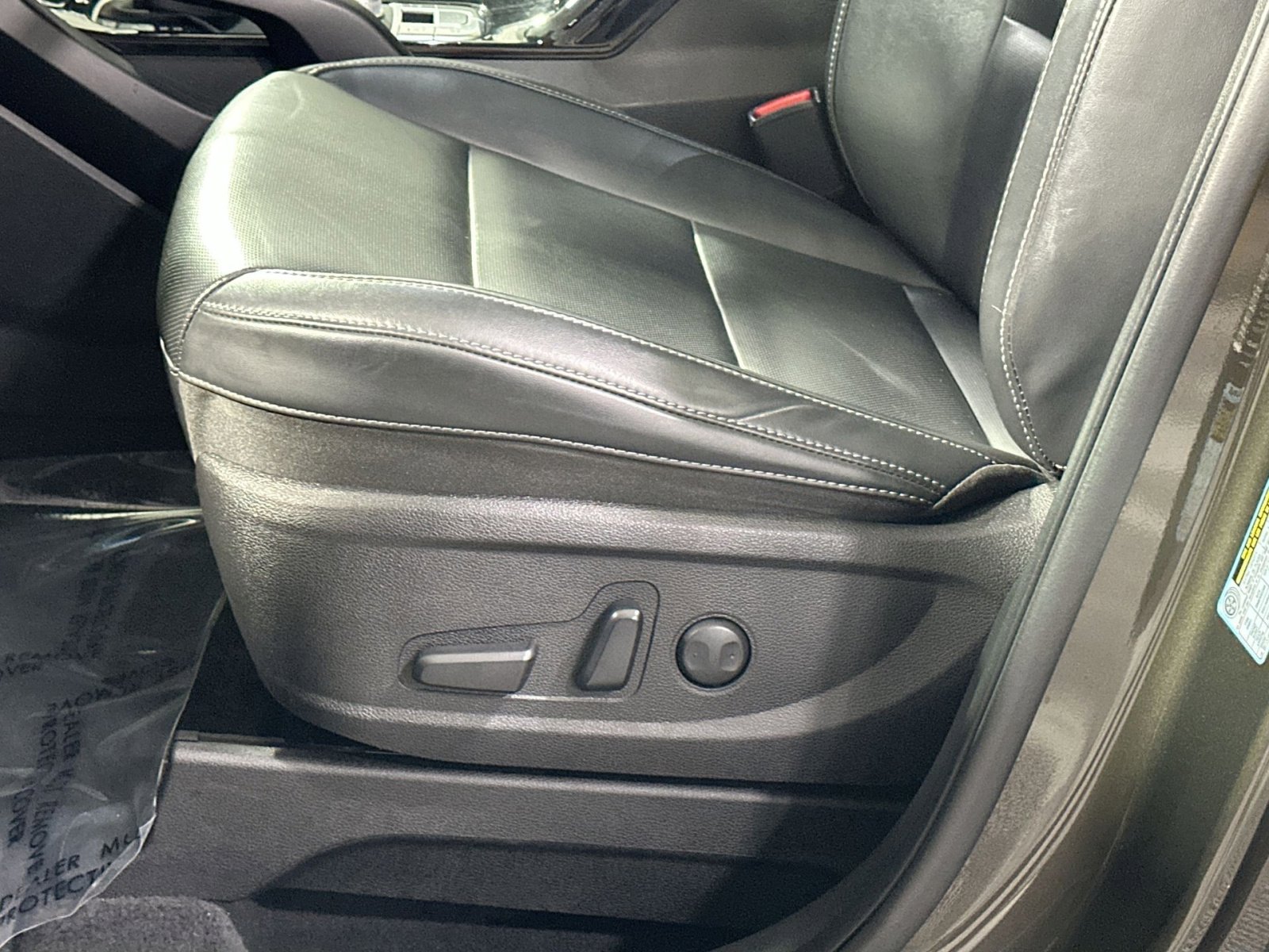 Used 2024 Kia Telluride S w/ S Sunroof Package image 11