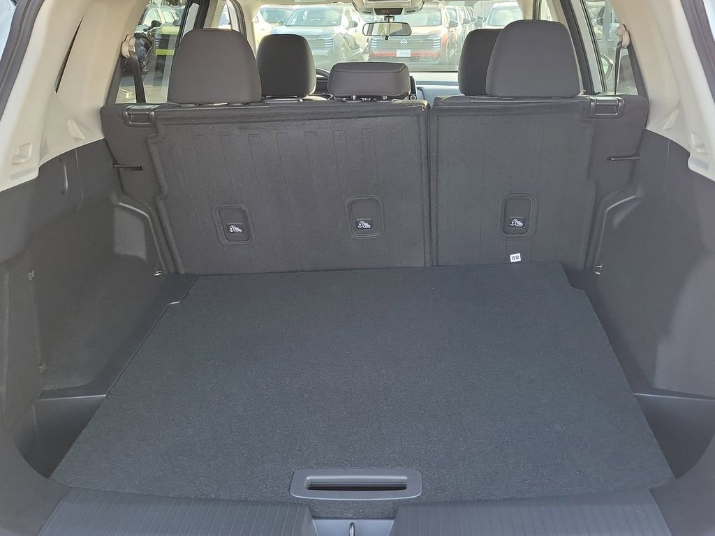 New 2026 Nissan Rogue SV image 14