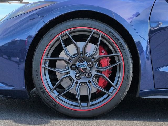 Used 2025 Chevrolet Corvette Z06 w/ Stealth Interior Trim Package RWD image 28