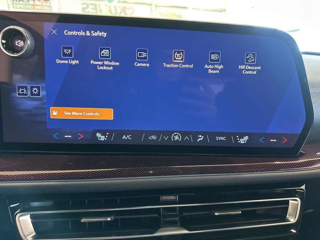 New 2026 Chevrolet Traverse Z71 w/ Driver Confidence Package AWD/4WD image 35