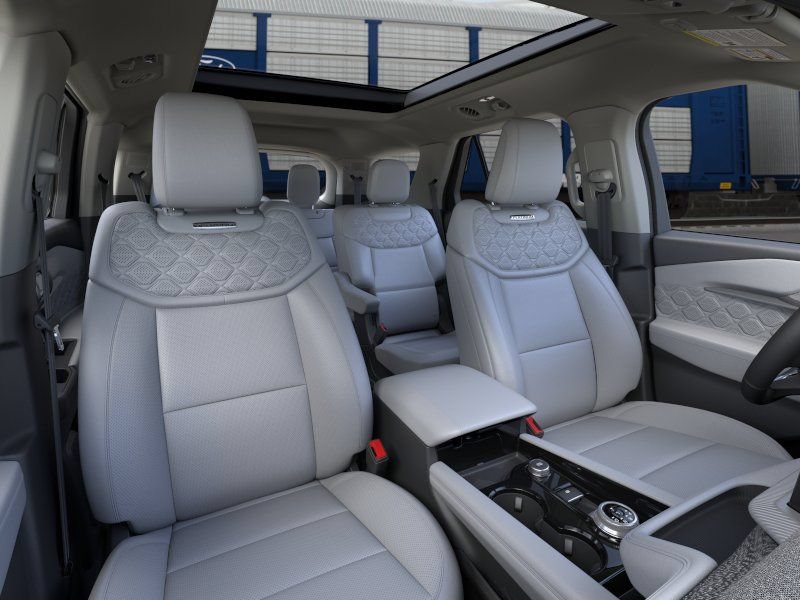 New 2026 Ford Explorer Platinum w/ LUX Leather Package AWD/4WD image 10