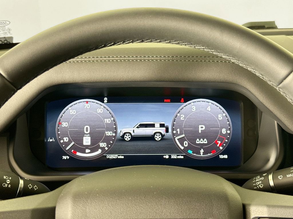 Used 2025 Land Rover Defender 110 X-Dynamic SE image 10