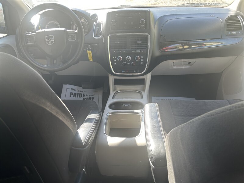 Used 2012 Dodge Grand Caravan SXT FWD image 6