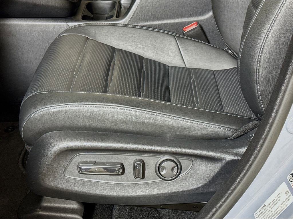 Used 2026 Honda CR-V EX-L image 16