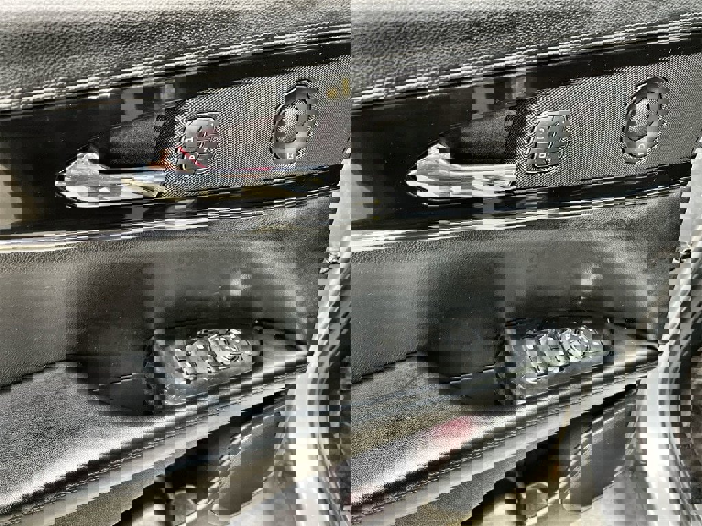 Used 2021 Lincoln Nautilus Reserve image 14