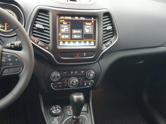 Used 2022 Jeep Cherokee Trailhawk w/ Trailer Tow Group image 14