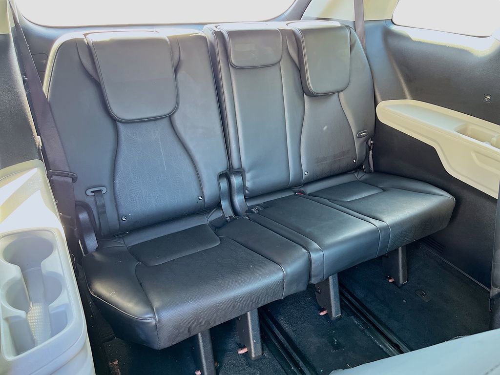 Certified 2024 Kia Carnival LX image 25