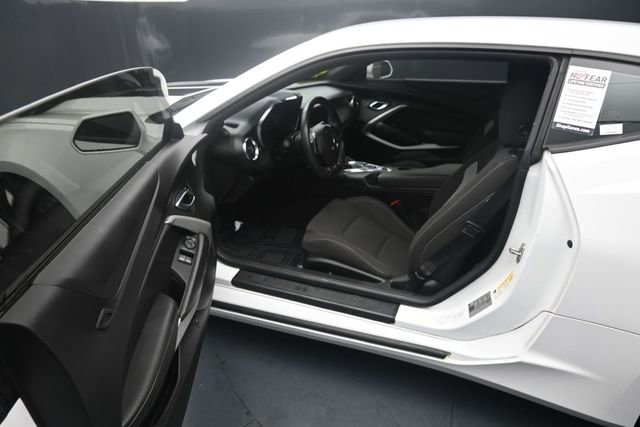 Used 2021 Chevrolet Camaro SS RWD image 12