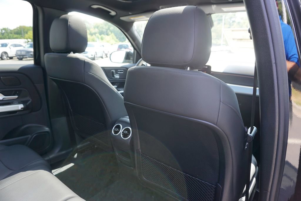 New 2025 Mercedes-Benz GLB 250 4MATIC image 60