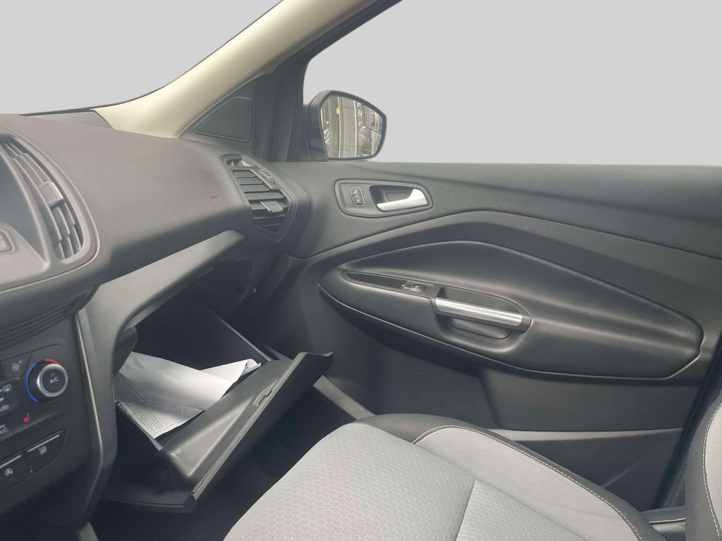 Used 2019 Ford Escape SE image 33