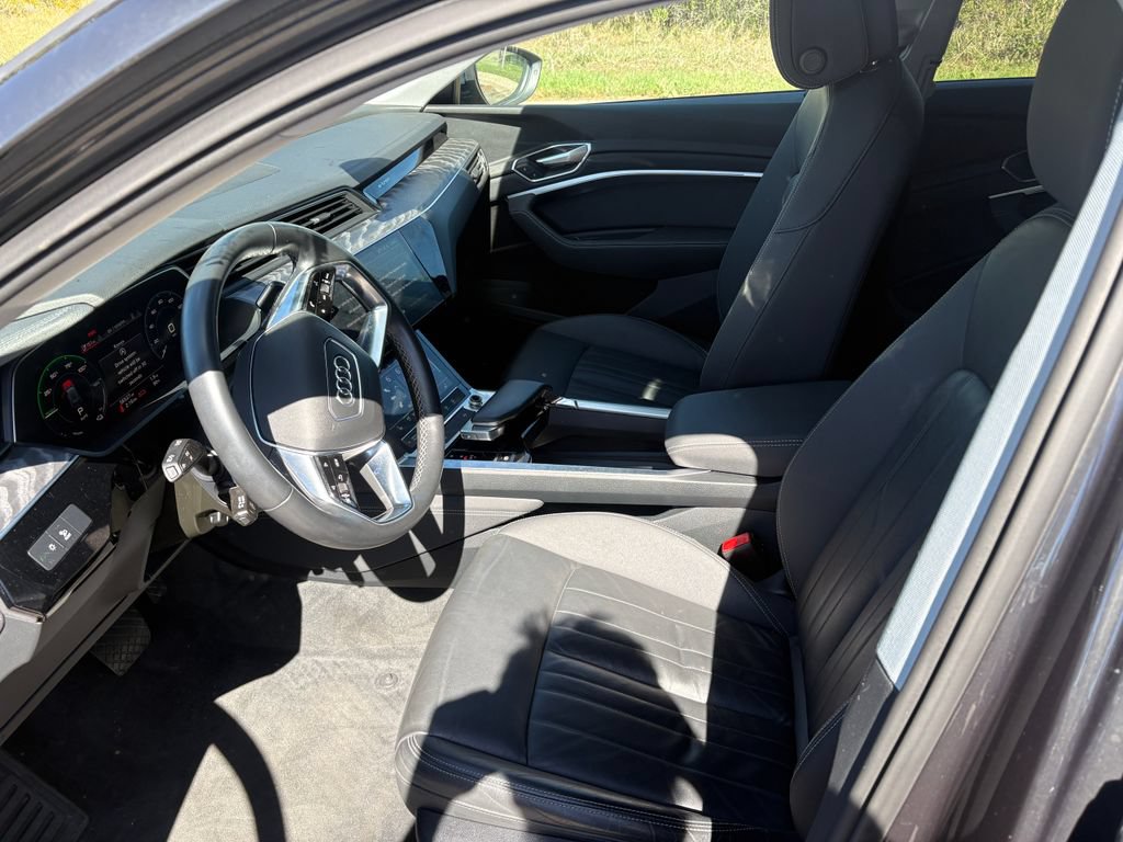 Used 2021 Audi e-tron Premium AWD/4WD image 5